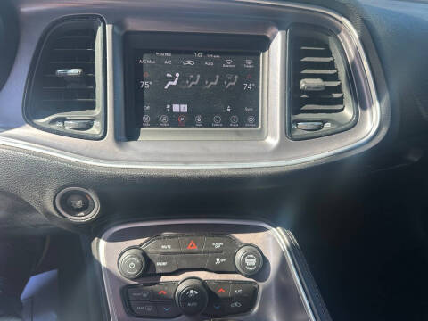 2020 Dodge Challenger SXT