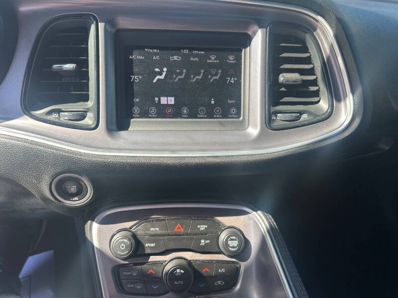 2020 Dodge Challenger SXT