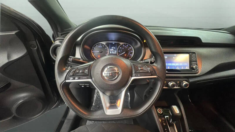 2019 Nissan Kicks S
