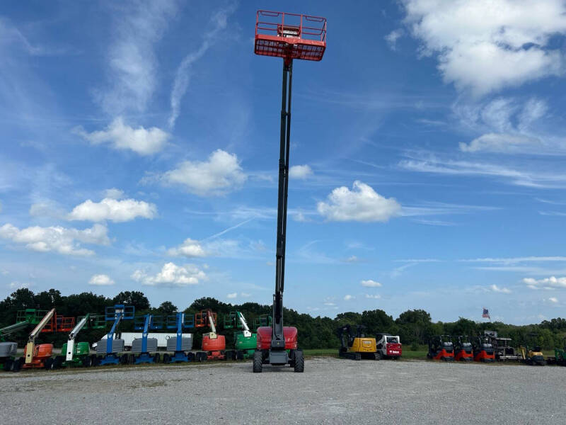 2016 Skyjack 86' Manlift