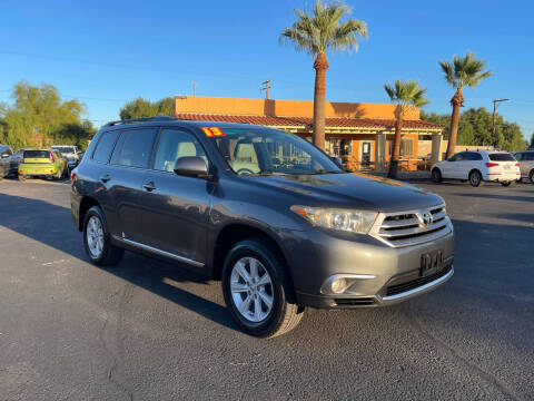 2013 Toyota Highlander SE