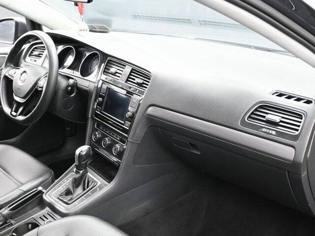 2021 Volkswagen Golf TSI