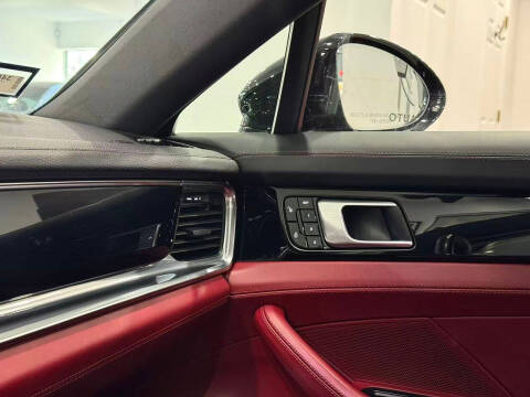 2018 Porsche Panamera