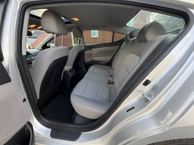 2018 Hyundai Elantra SEL