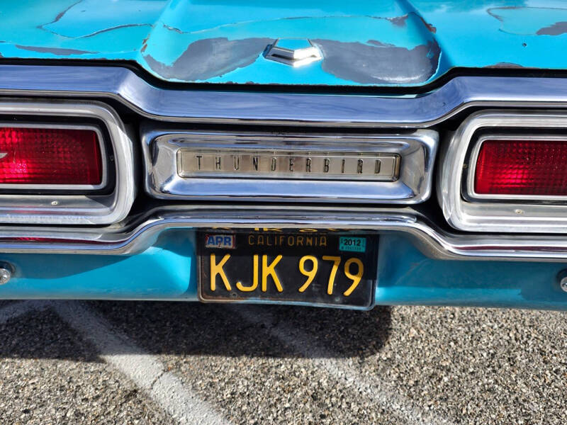 1964 Ford Thunderbird