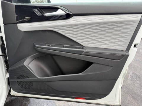 2024 Volkswagen Taos S