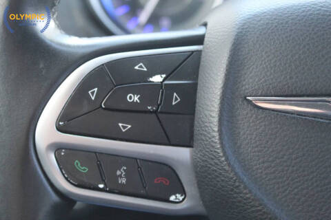 2017 Chrysler 300 Limited