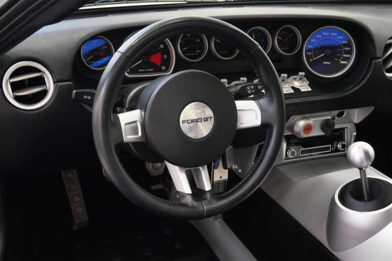 2005 Ford GT