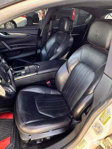 2017 Maserati Ghibli