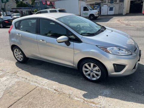 2012 Ford Fiesta SE