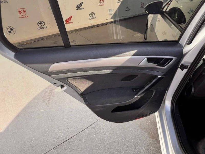 2016 Volkswagen e-Golf SE