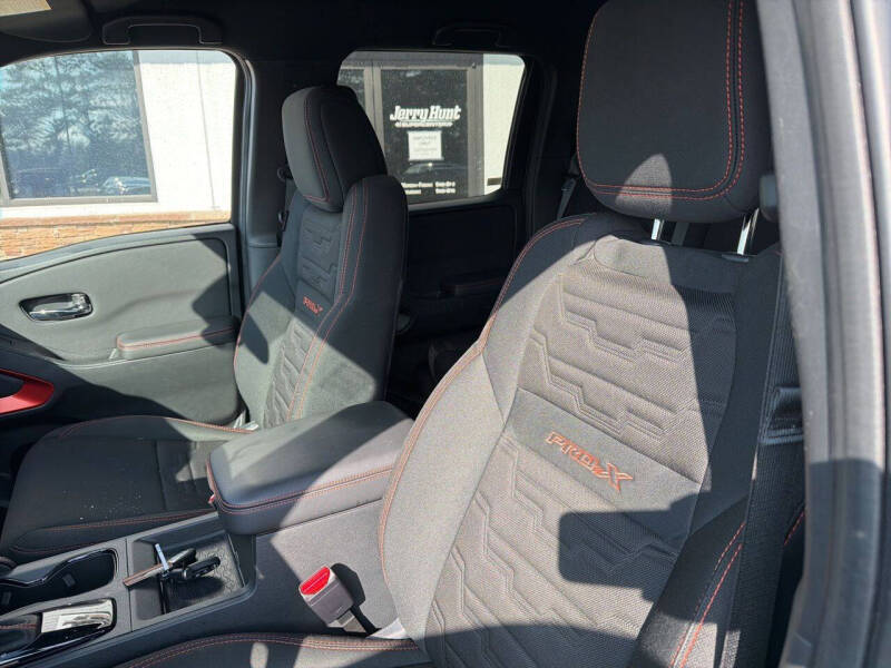 2024 Nissan Frontier PRO-X