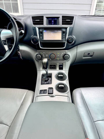 2013 Toyota Highlander Plus