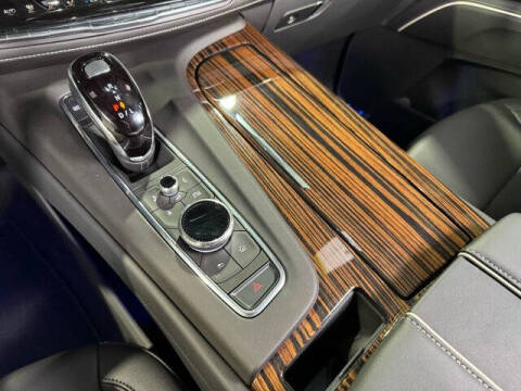 2024 Cadillac Escalade ESV Luxury