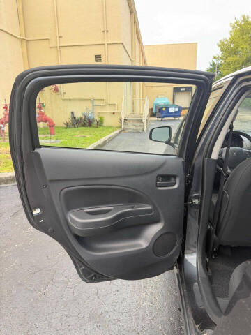 2024 Mitsubishi Mirage ES