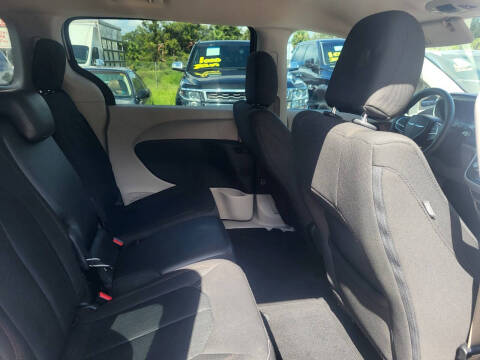 2017 Chrysler Pacifica Touring