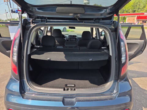 2017 Kia Soul +