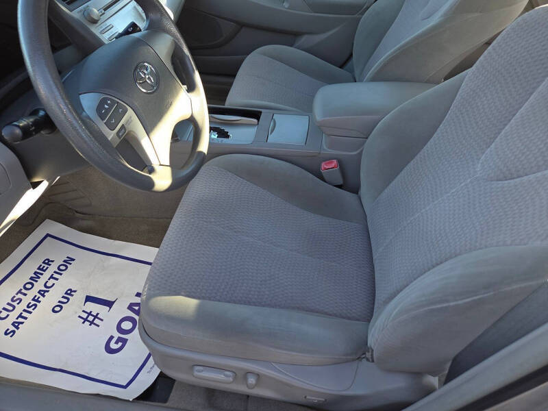 2010 Toyota Camry LE