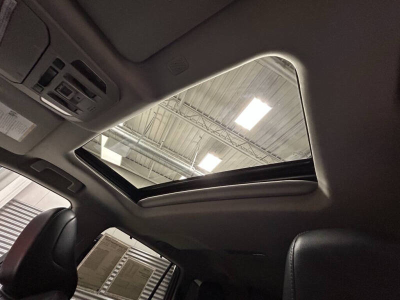 2022 Toyota Highlander Hybrid Limited