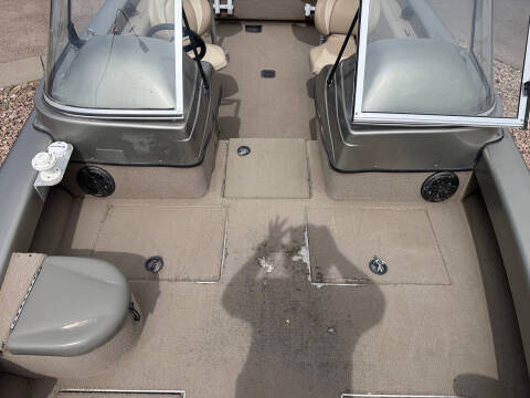 2003 Tracker Tundra 21