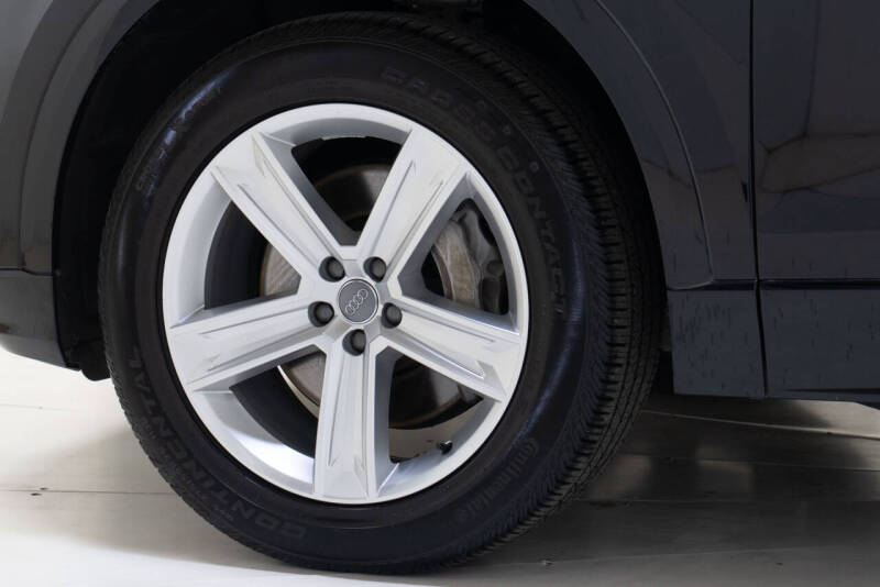 2019 Audi Q8 quattro Premium 55 TFSI