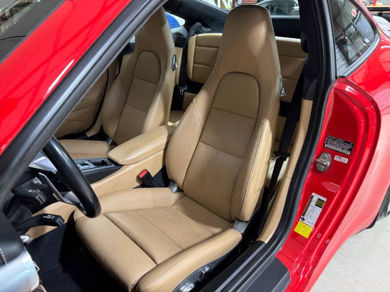 2018 Porsche 911 Carrera