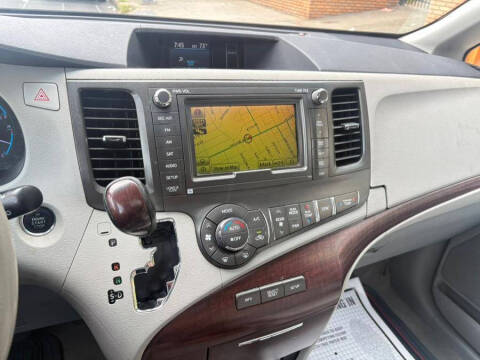 2011 Toyota Sienna Limited 7-Passenger
