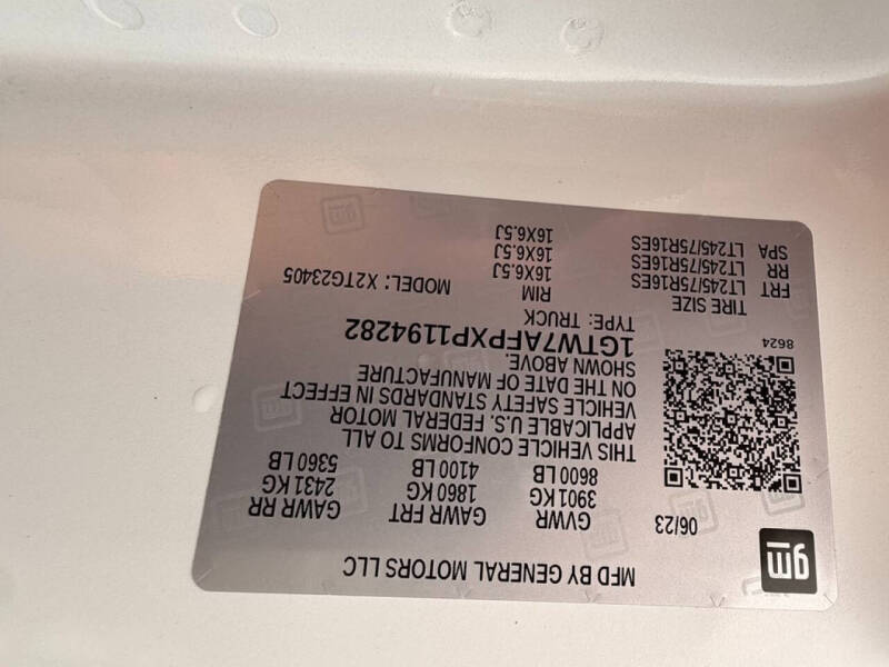 2023 GMC Savana 2500