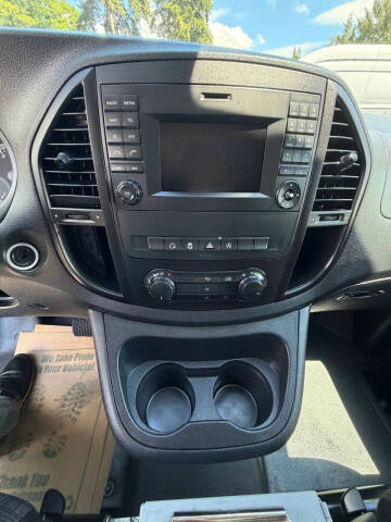 2017 Mercedes-Benz Metris