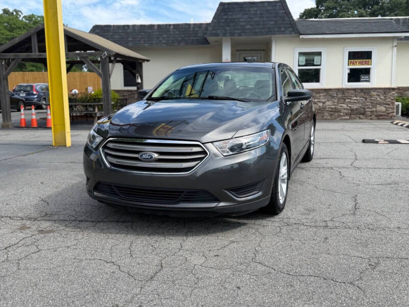 2017 Ford Taurus SE