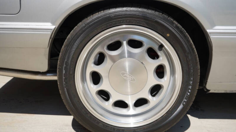 1990 Ford Mustang LX 5.0