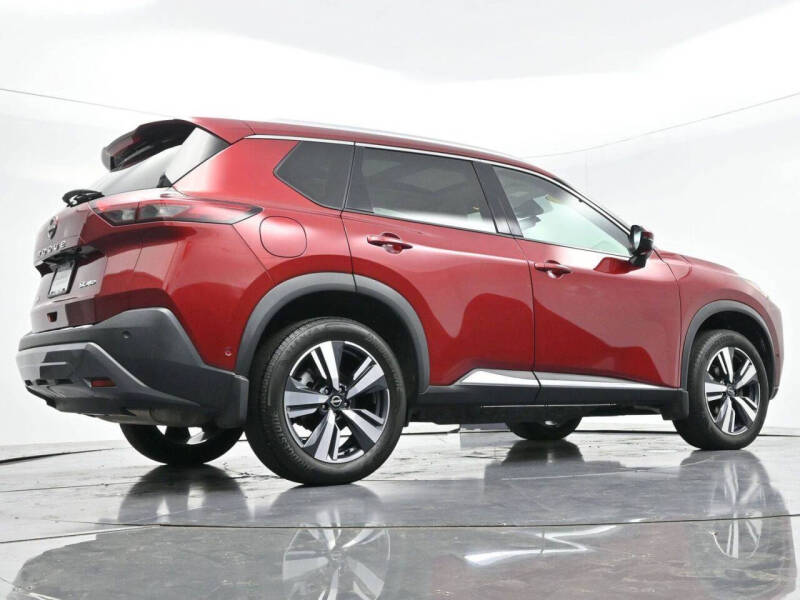 2022 Nissan Rogue SL