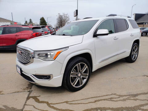 2017 GMC Acadia Denali