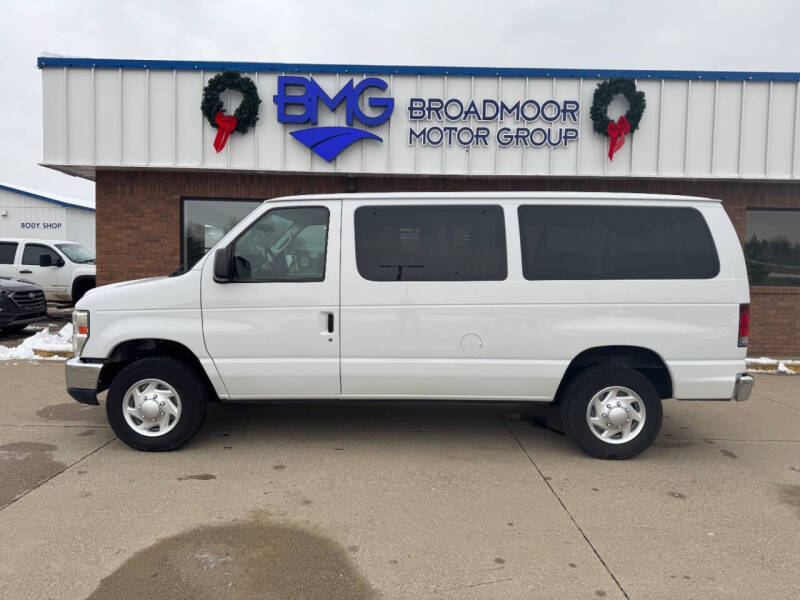 2012 Ford E-Series E-350 SD XLT