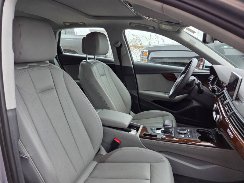 2019 Audi A4 quattro Premium Plus 45 TFSI