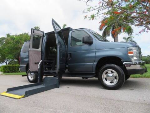 2014 Ford E-Series E-150 XLT