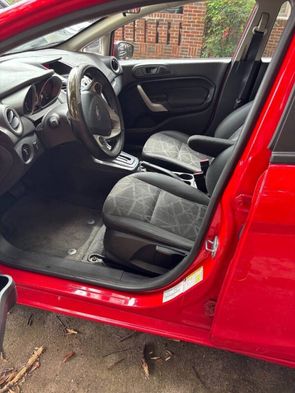 2012 Ford Fiesta SE