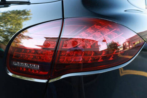 2013 Porsche Cayenne GTS