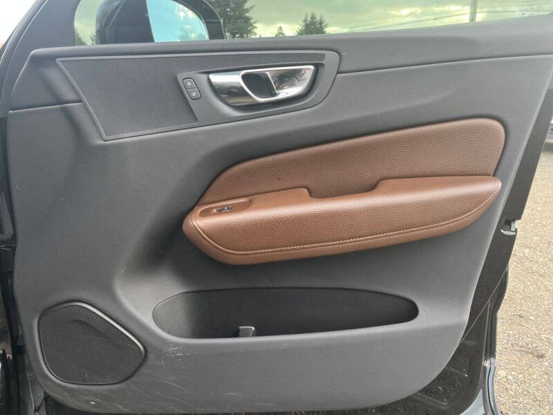 2018 Volvo XC60 T5 Momentum