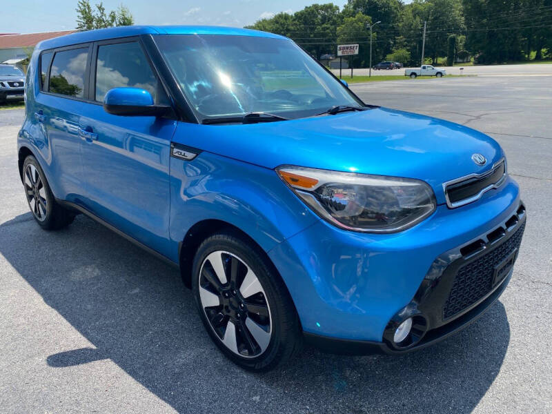 2016 Kia Soul +