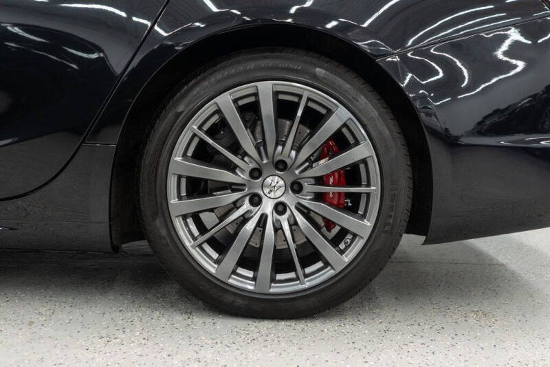 2022 Maserati Ghibli Modena Q4