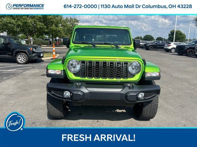 2025 Jeep Gladiator NightHawk