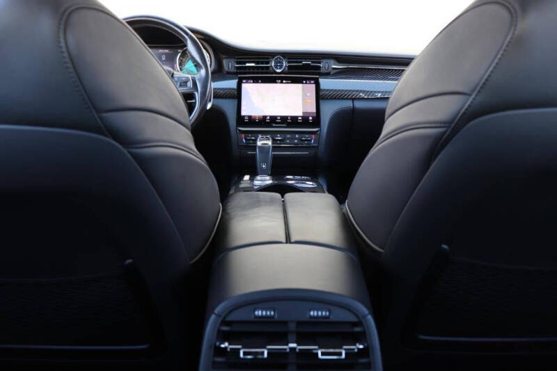 2022 Maserati Quattroporte Modena