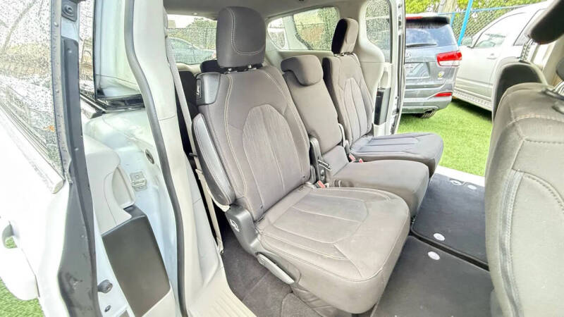 2018 Chrysler Pacifica Touring Plus