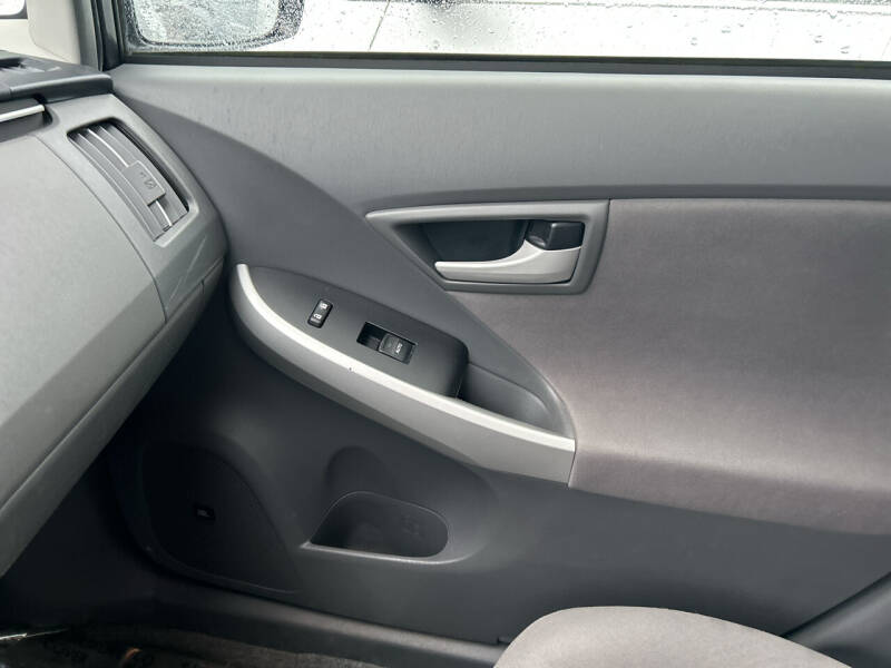 2011 Toyota Prius Three