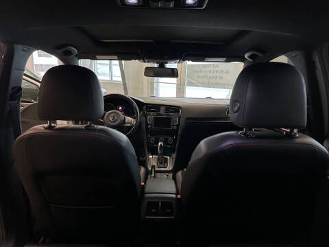 2017 Volkswagen Golf GTI SE