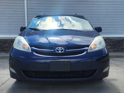 2007 Toyota Sienna XLE 7-Passenger