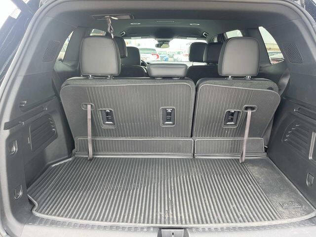 2024 GMC Acadia AT4