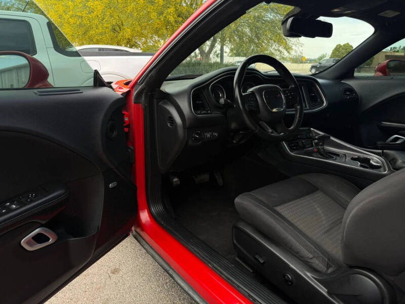 2015 Dodge Challenger SXT