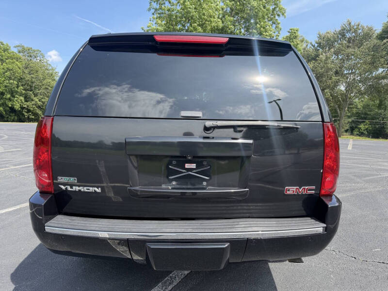 2011 GMC Yukon Denali